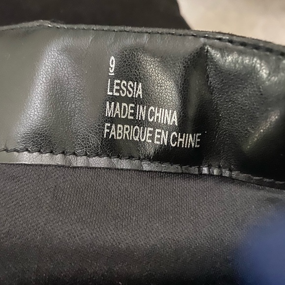 Over the knee boots size 9, black faux suede - Picture 4 of 6